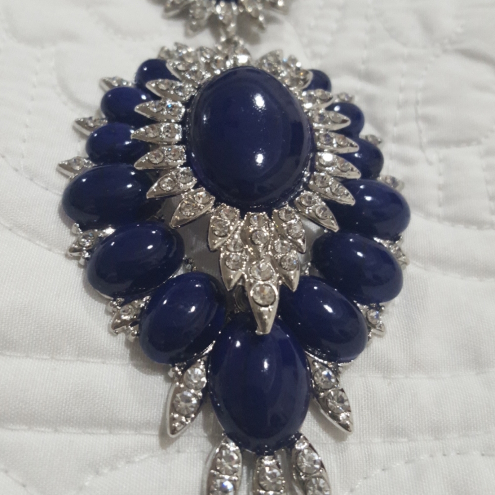 Necklace - Picture 2 of 3